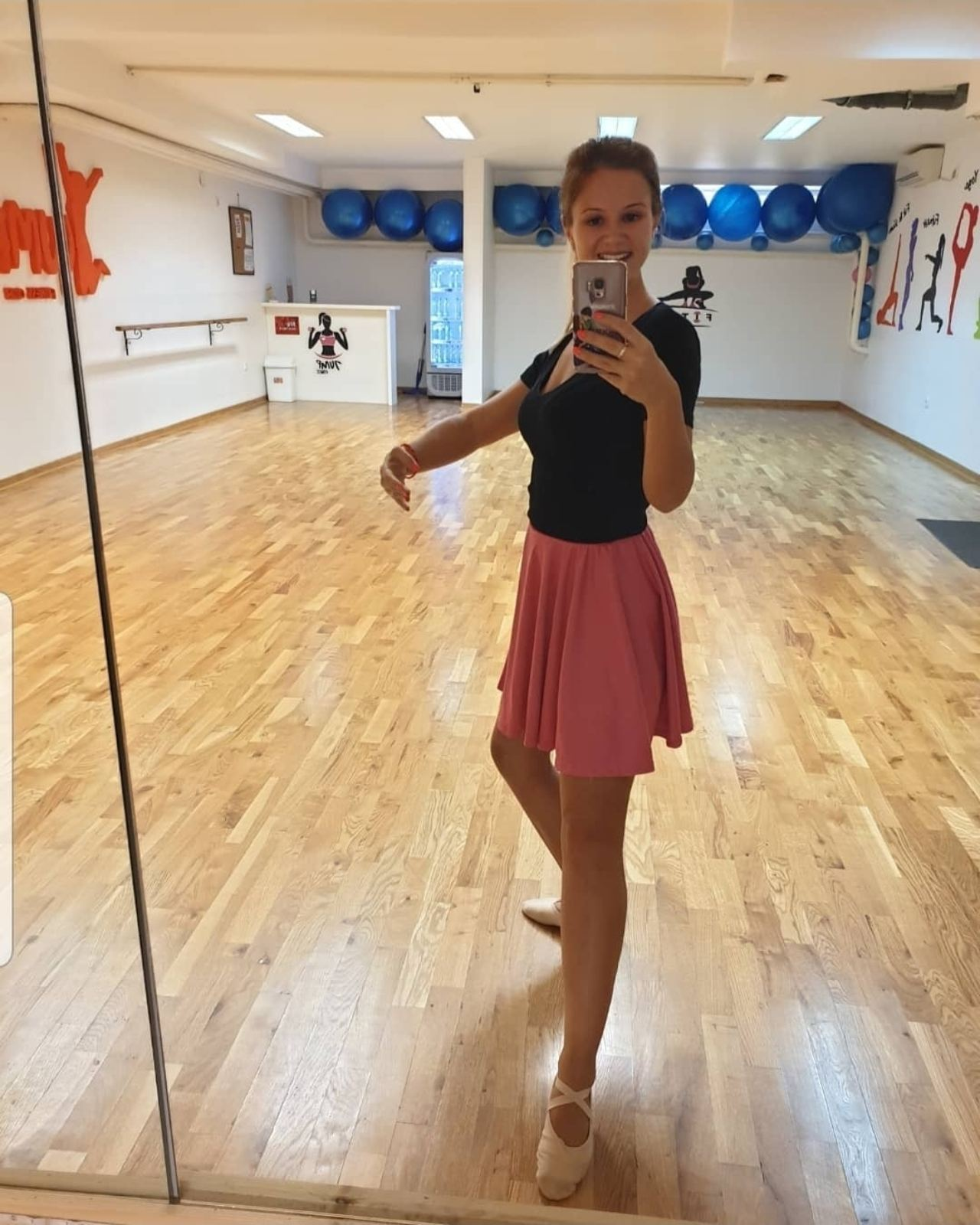 Milica Šakić u baletskoj sali